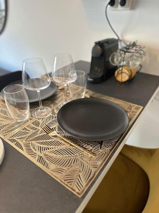 Apartmán Joli F2, 7 Min De La Gare Cannes Exteriér fotografie